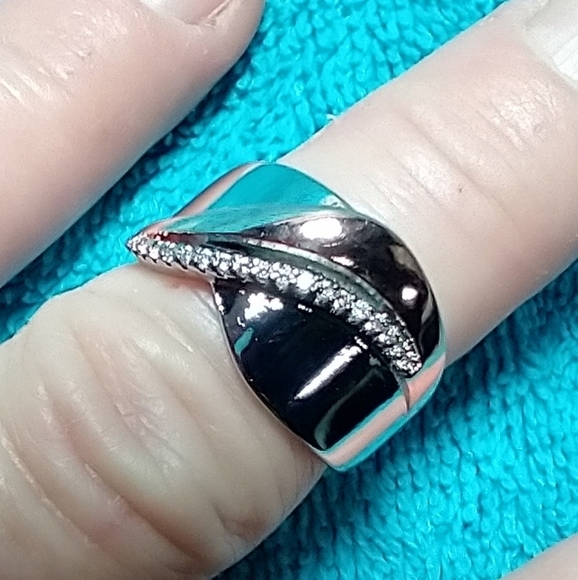 Silvertone and copper tone cz wave ring - Picture 1 of 5